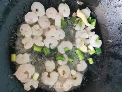 Make Pork shrimp and rice soup step 4