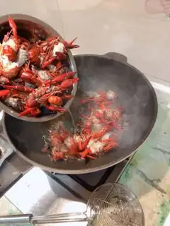 Make Spicy lobster step 4