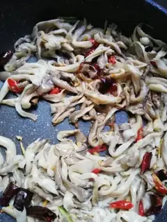 Make Scrambled mushrooms step 3
