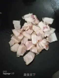 Make Go back to the pot and fry the tofu step 2