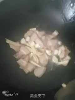 Make Go back to the pot and fry the tofu step 3