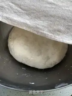 Make Black sesame roll step 2