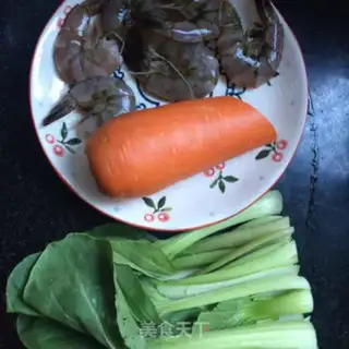 Make Carrot green shrimp congee step 1