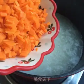 Make Carrot green shrimp congee step 6