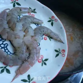 Make Carrot green shrimp congee step 7