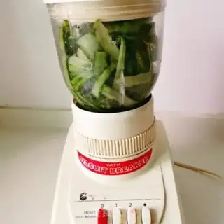 Make cucumber noodles step 1