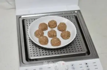 Make Frozen meatballs step 7
