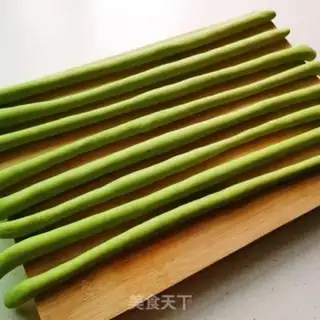 Make cucumber noodles step 9