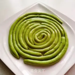 Make cucumber noodles step 11
