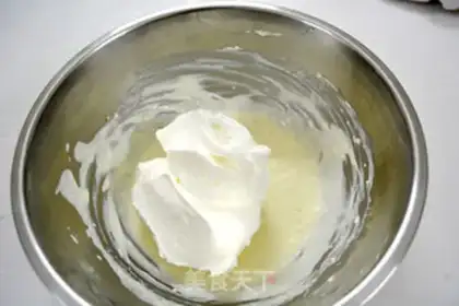 Make Strawberry cheese step 1