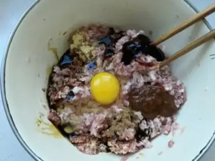 Make Pork onion bun step 2