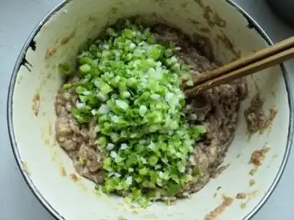Make Pork onion bun step 6