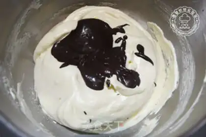 Make Chocolate cupcakes step 6