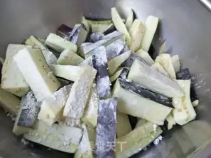 Make Meat and eggplant step 3