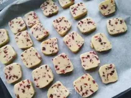 Make Cranberry cookies step 8