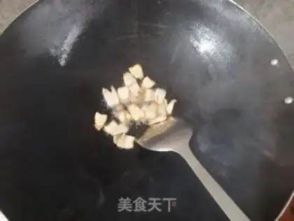 Make Pyramid salted eggs step 0