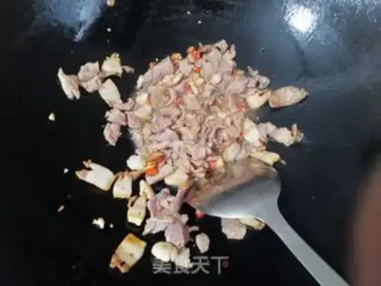 Make Pyramid salted eggs step 2