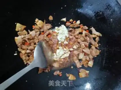 Make Pyramid salted eggs step 3