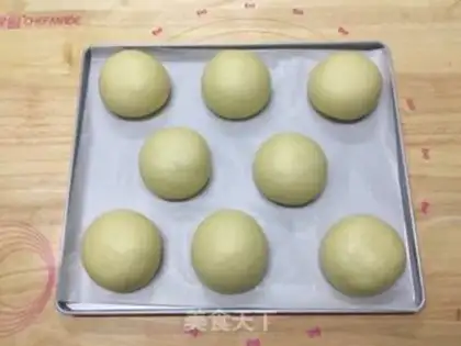 Make Mexican red bean bread step 12