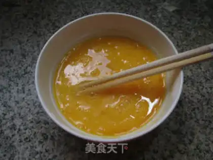 Make Onions open fried duck eggs step 2