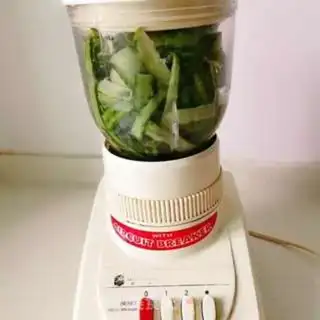 Make A cucumber face step 1