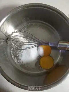 Make Coconut sesame ice cream step 1