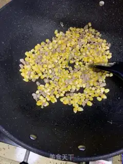 Make Corn egg fried rice step 4