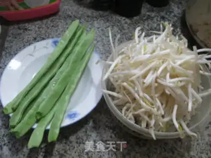 Make Green bean sprouts step 0