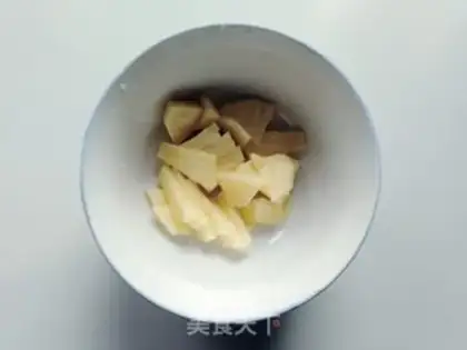 Make Pineapple mint roasted chicken wings step 1