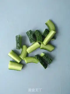 Make cucumber step 1