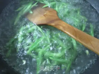 Make Green bean sprouts step 2