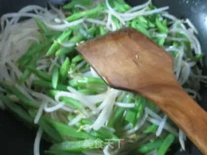 Make Green bean sprouts step 4