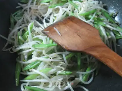 Make Green bean sprouts step 7