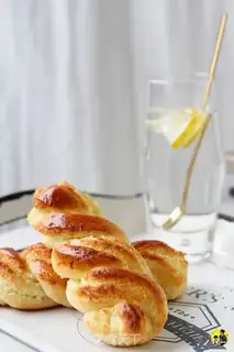 Make Coconut macaroni bread step 20