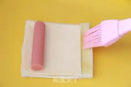 Make Cheese ham roll step 2