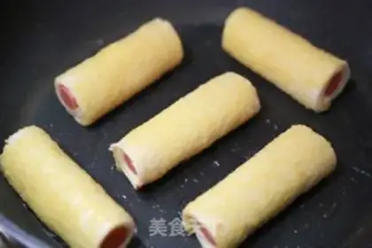 Make Cheese ham roll step 5