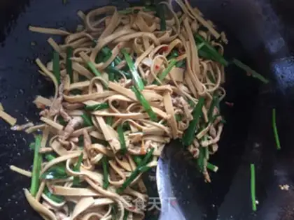 Make Spaghetti bean skin step 3