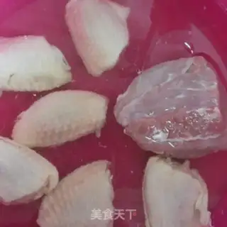 Make Coke chicken wings step 1