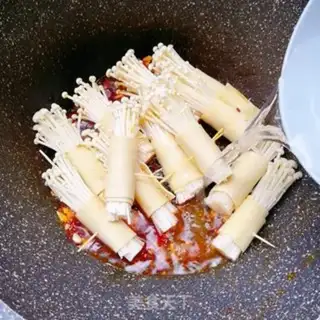 Make Gold pins, mushrooms, tofu step 11