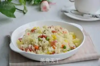 Make Pineapple sausage fried rice step 7