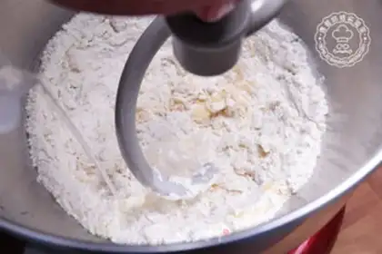 Make The whole wheat bread without sugar step 0