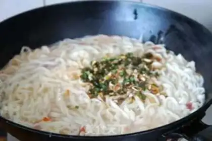 Make Hot noodles step 8