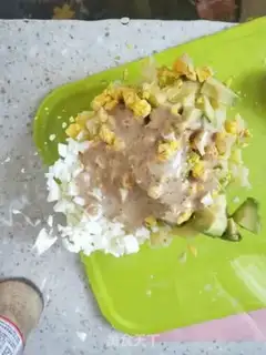 Make Eggs and potatoes and berries step 2