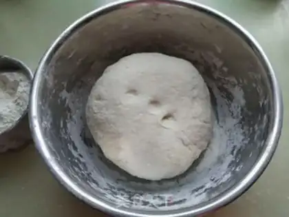 Make White-faced buns step 2