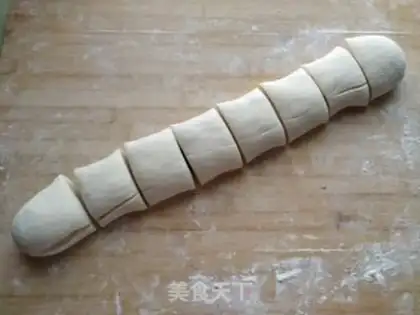 Make White-faced buns step 6