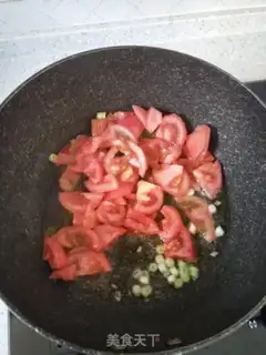 Make Tomato eggs for noodles step 1