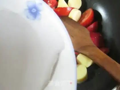 Make Tomatoes make cherry and tofu step 4