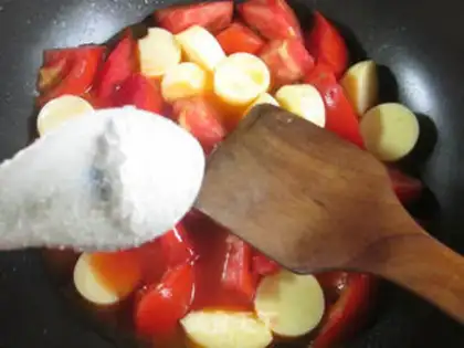 Make Tomatoes make cherry and tofu step 7