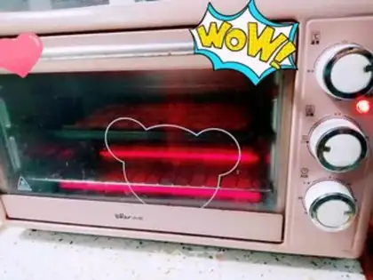 Make Piggy cookies step 10