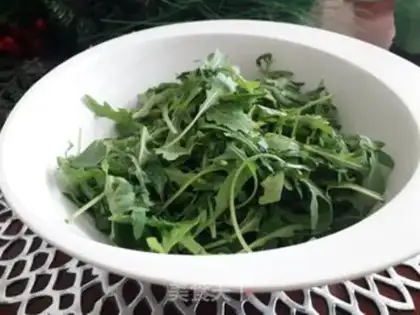 Make Wearing pineapple salad step 0